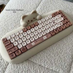 Yunzii Creamy Keyboard